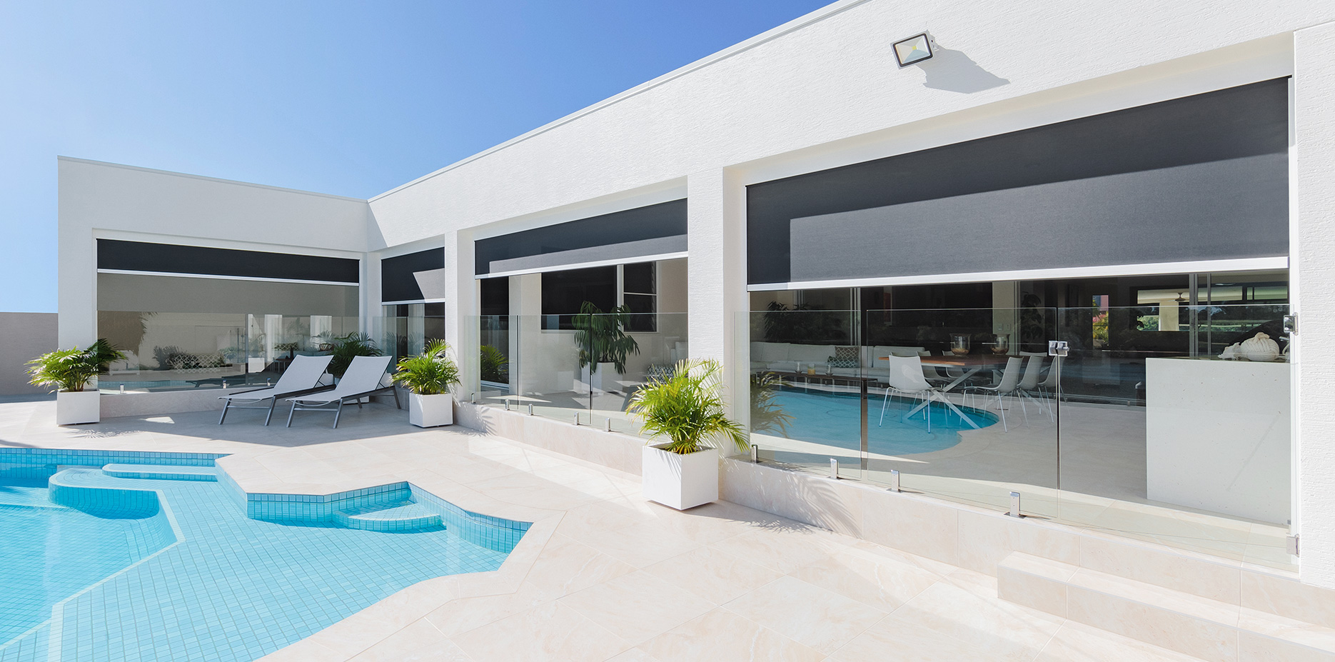 Zipscreen-poolscene-homepage